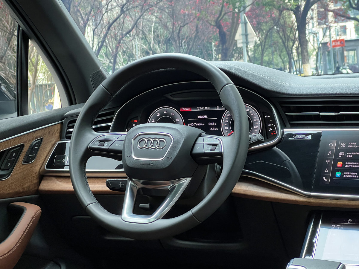 Audi Q7 2023 #17 Audi Q7 2023 car image #17