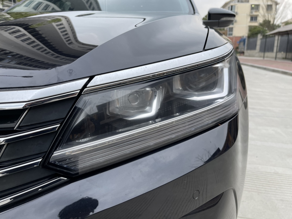 Volkswagen 2018 car image #17