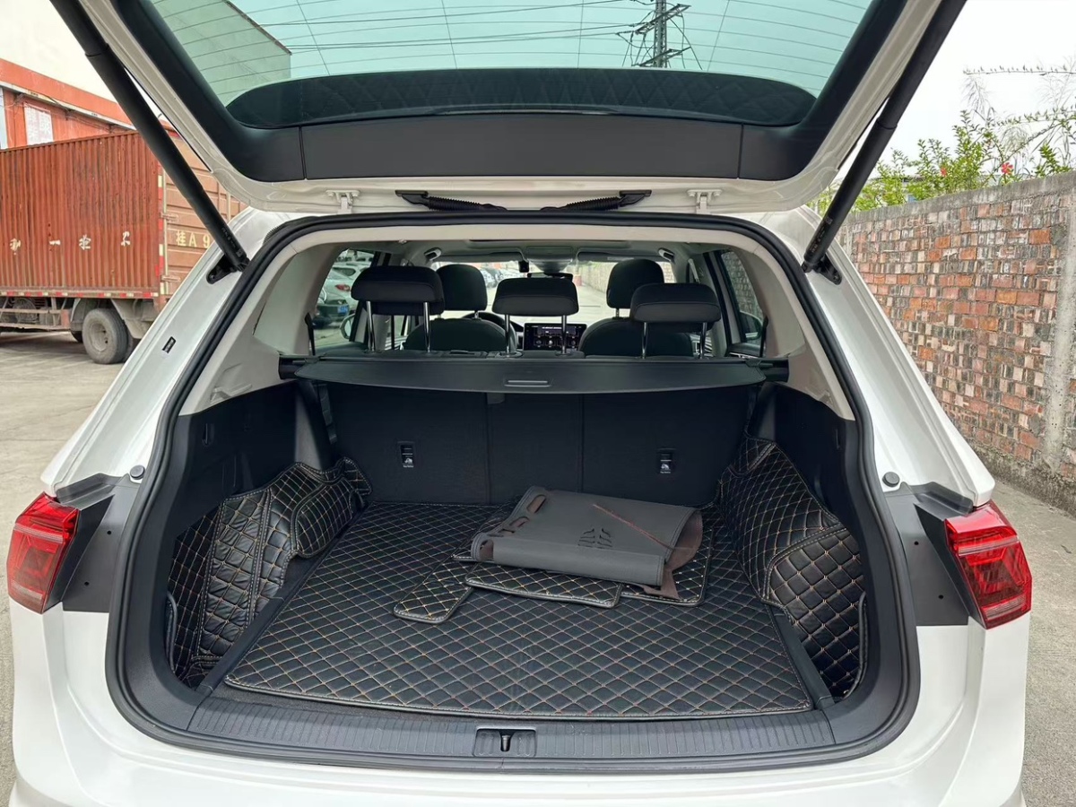 Volkswagen Tiguan L 2022 #17 Volkswagen Tiguan L 2022 car image #17