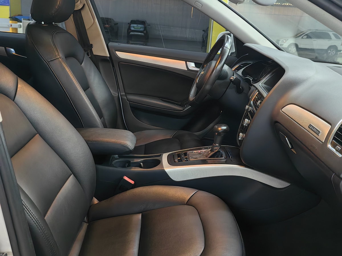 Audi 2014 car image #17