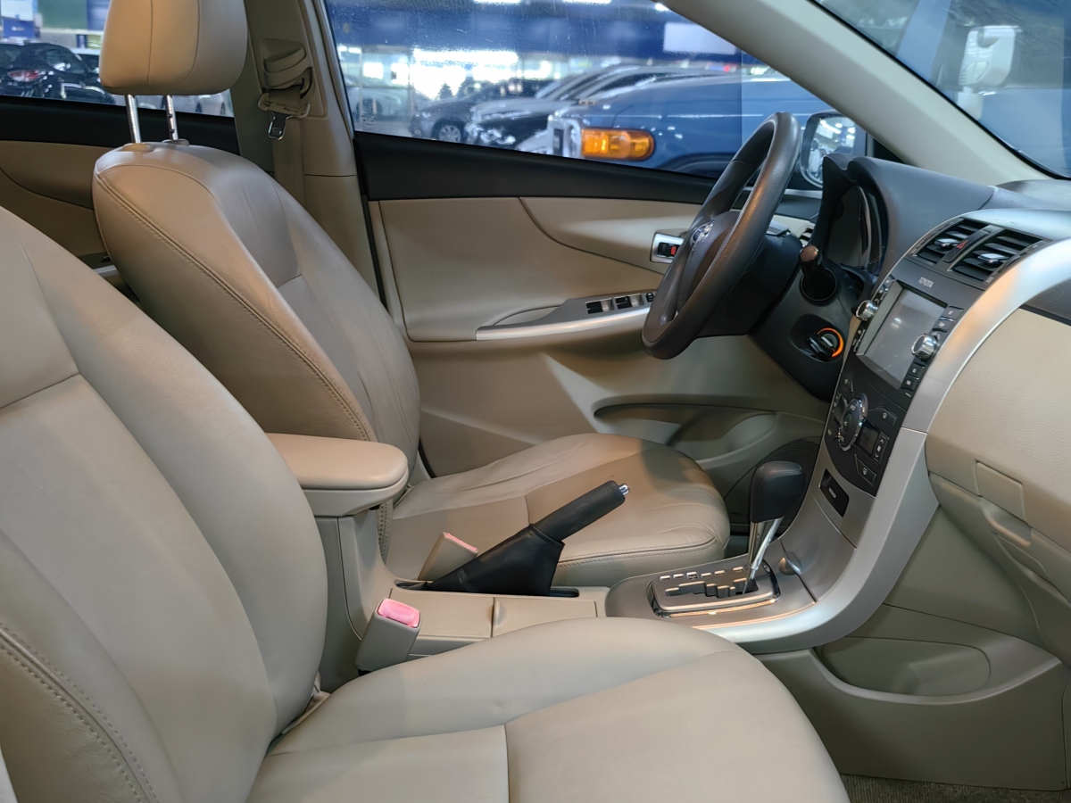Toyota Corolla 2014 car image #17