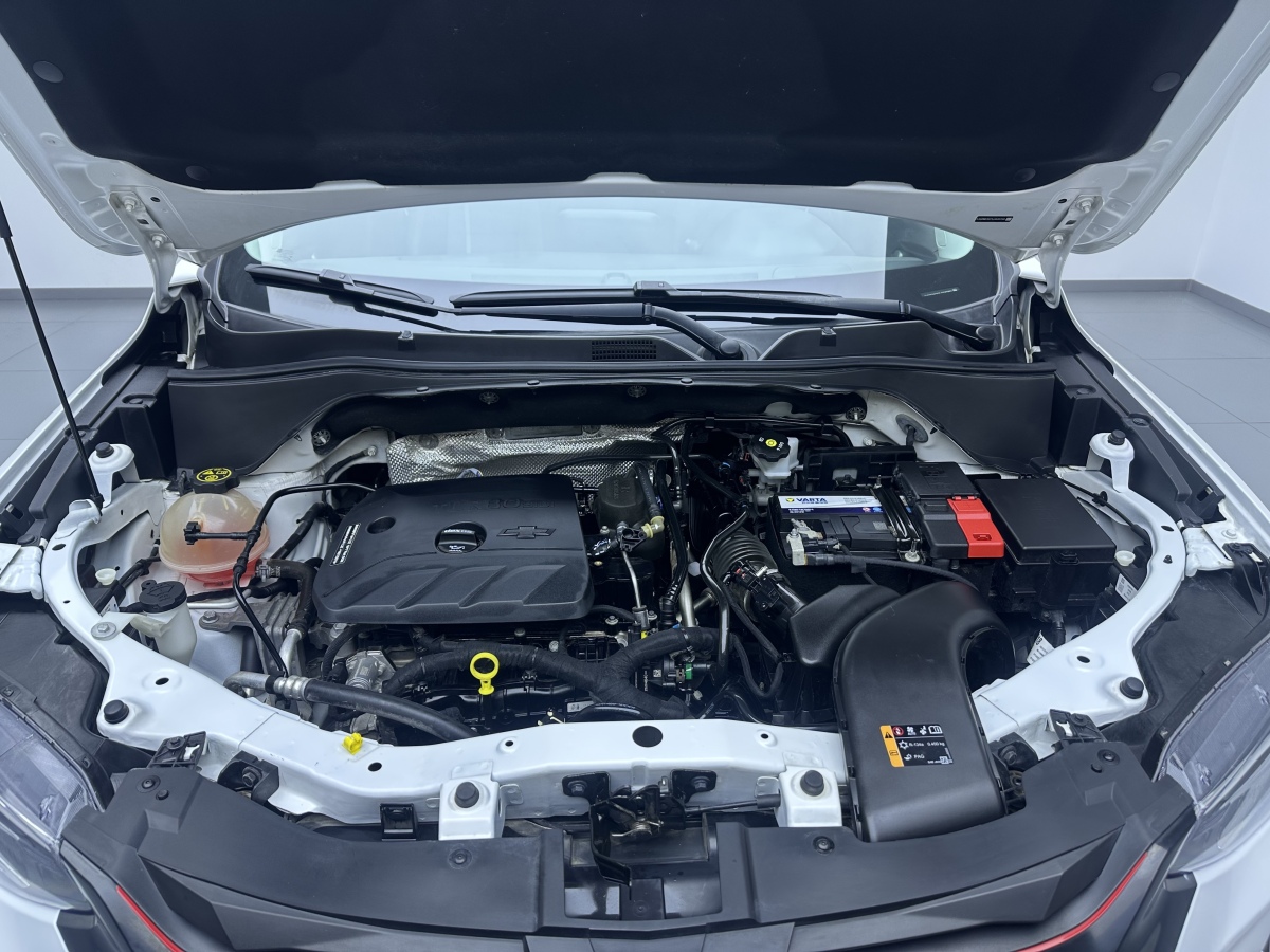 Chevrolet Tracker 2020 immagine di auto #17