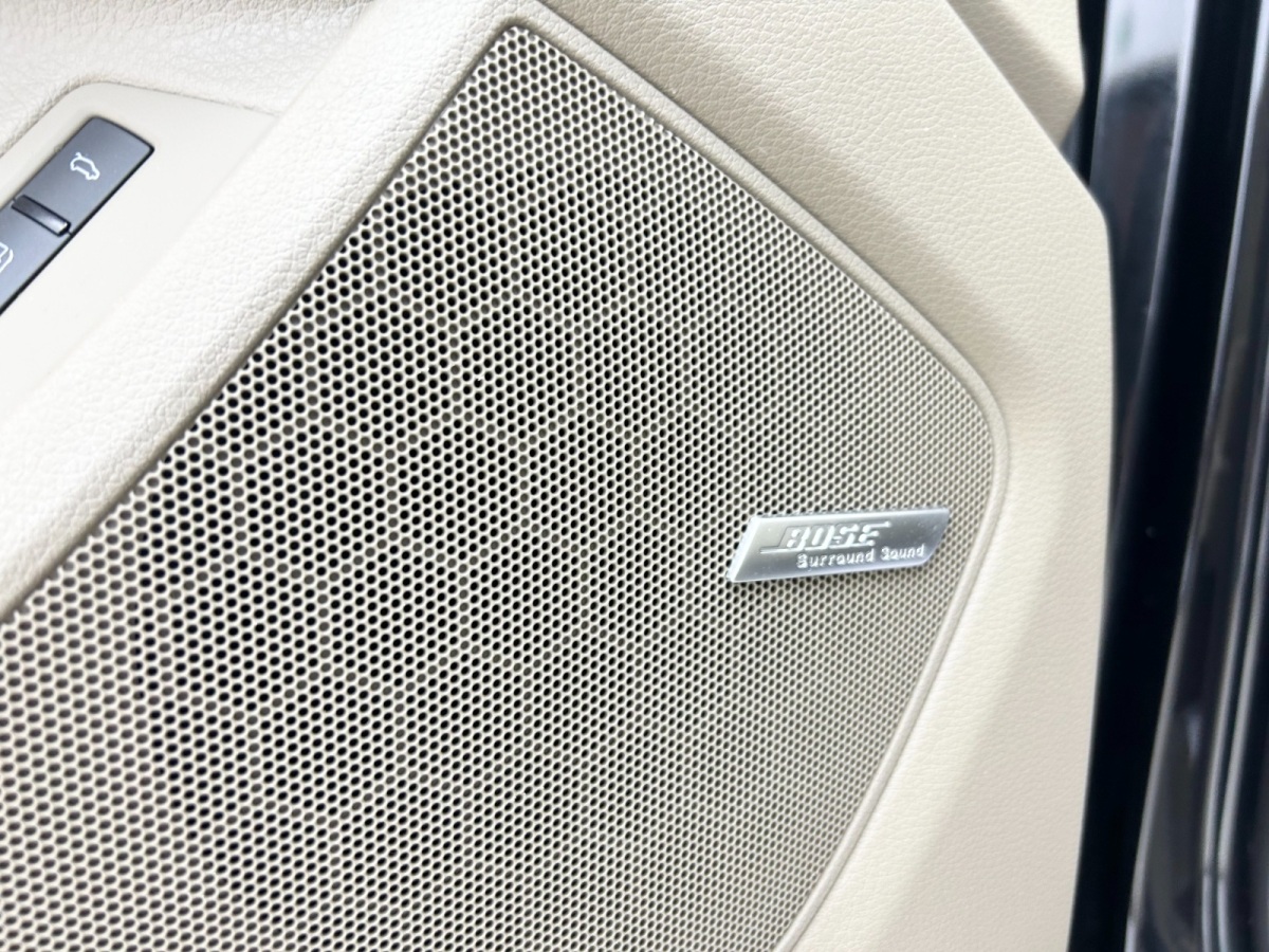 Audi Q7 2013 car image #17