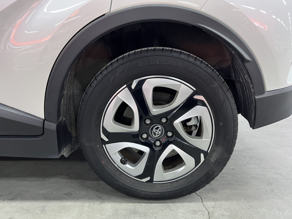 Toyota C-HR EV 2021 immagine di auto #17