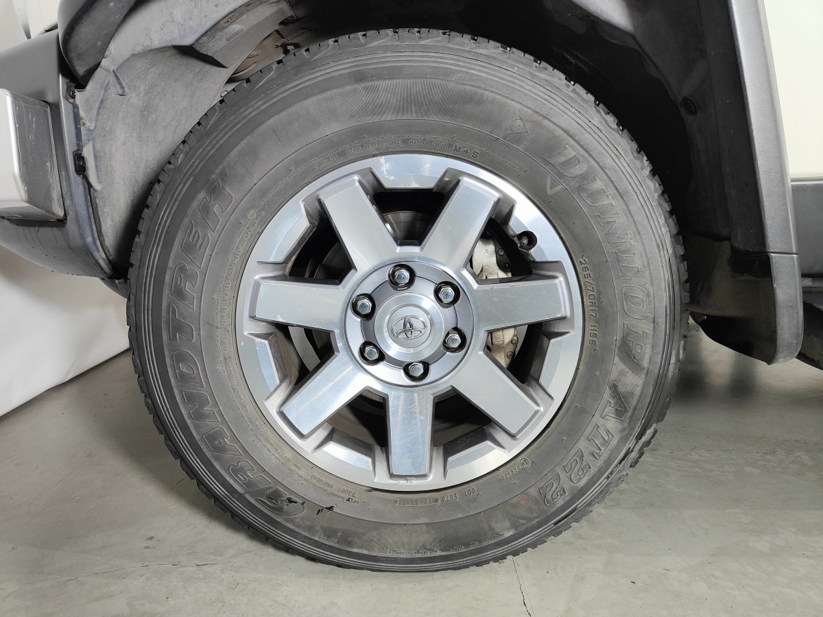 Toyota FJ Cruiser 2017 car image #17