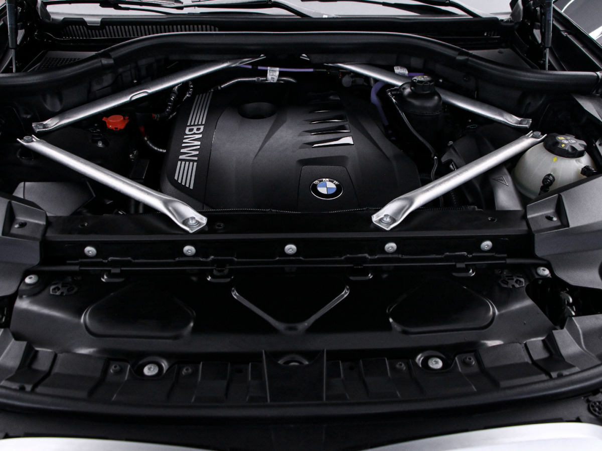 BMW X7 2025 immagine di auto #17