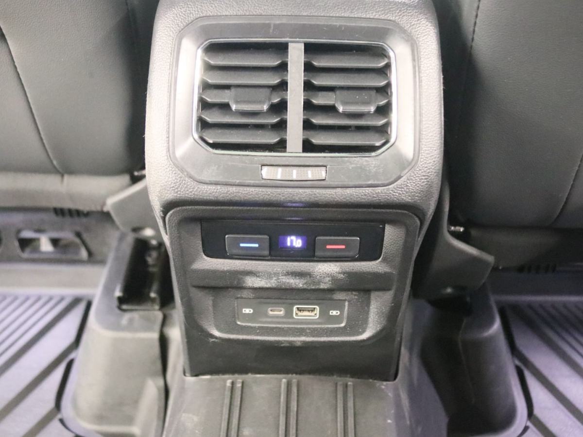 Volkswagen Tiguan X 2021 car image #17