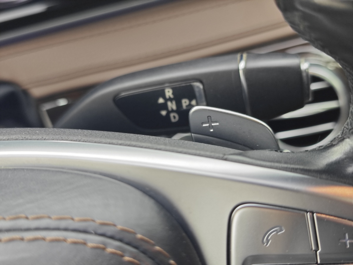 Mercedes-Benz Maybach S Class 2016 car image #17