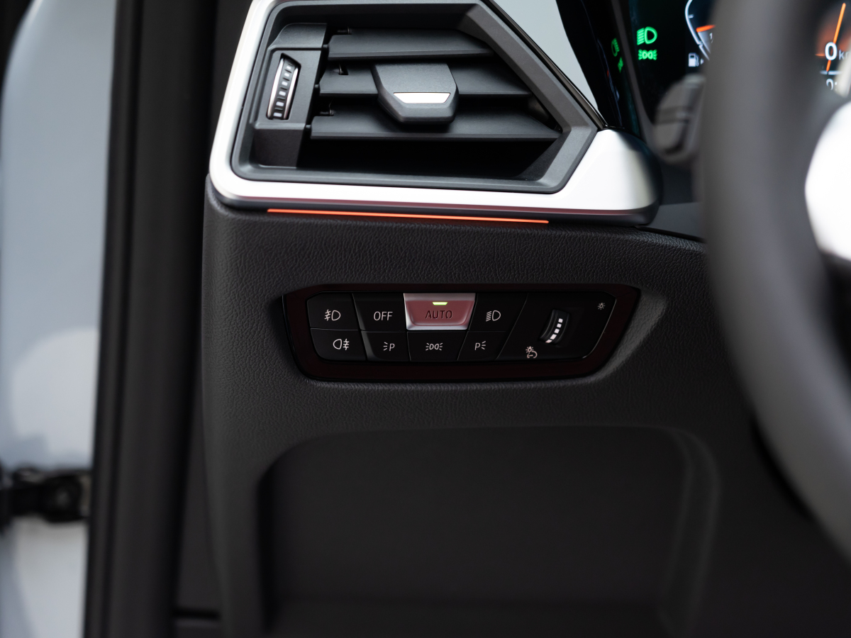 BMW 4 Series 2023 car image #17