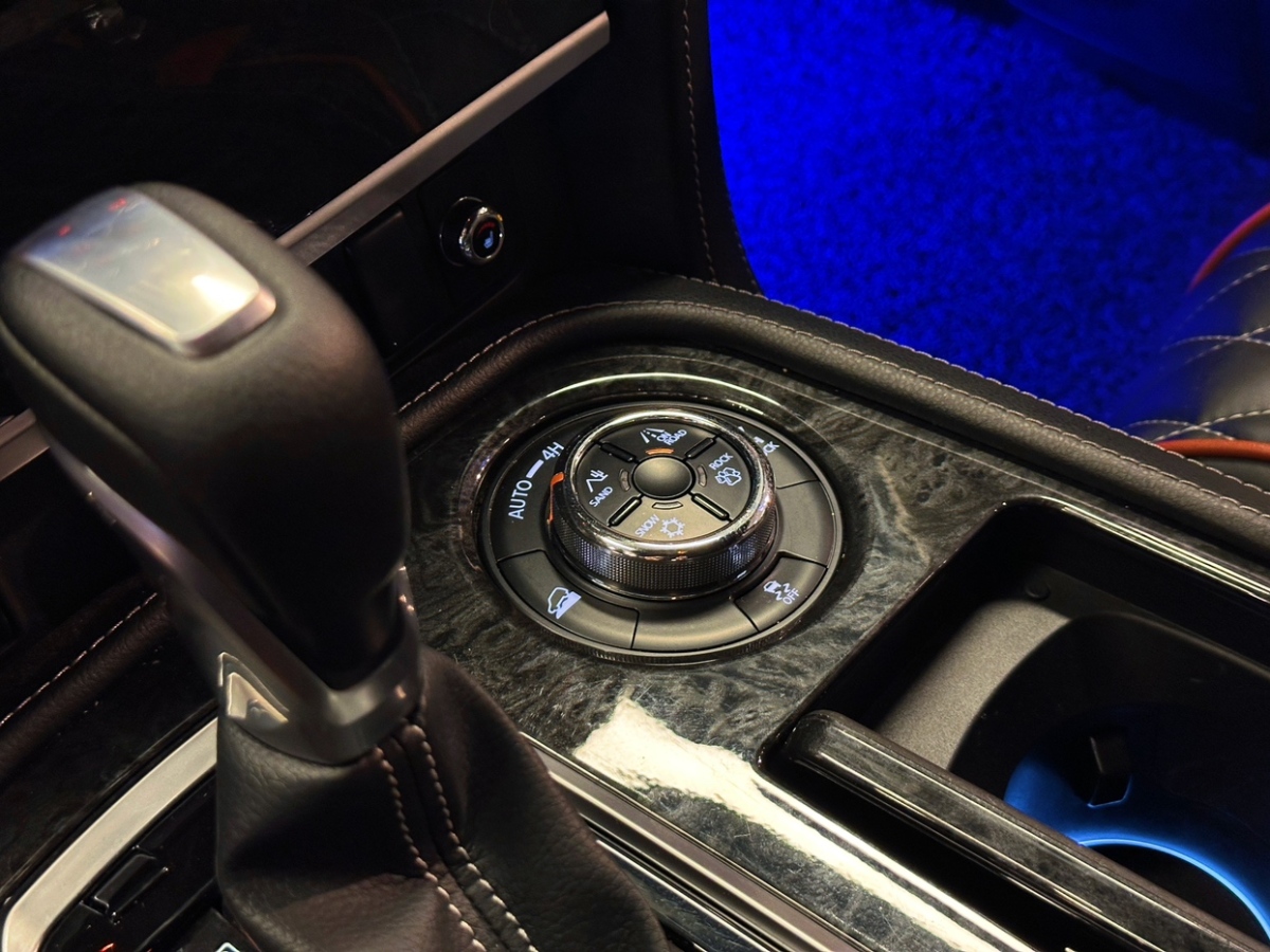 日产 途乐 2019 汽车图片 #17