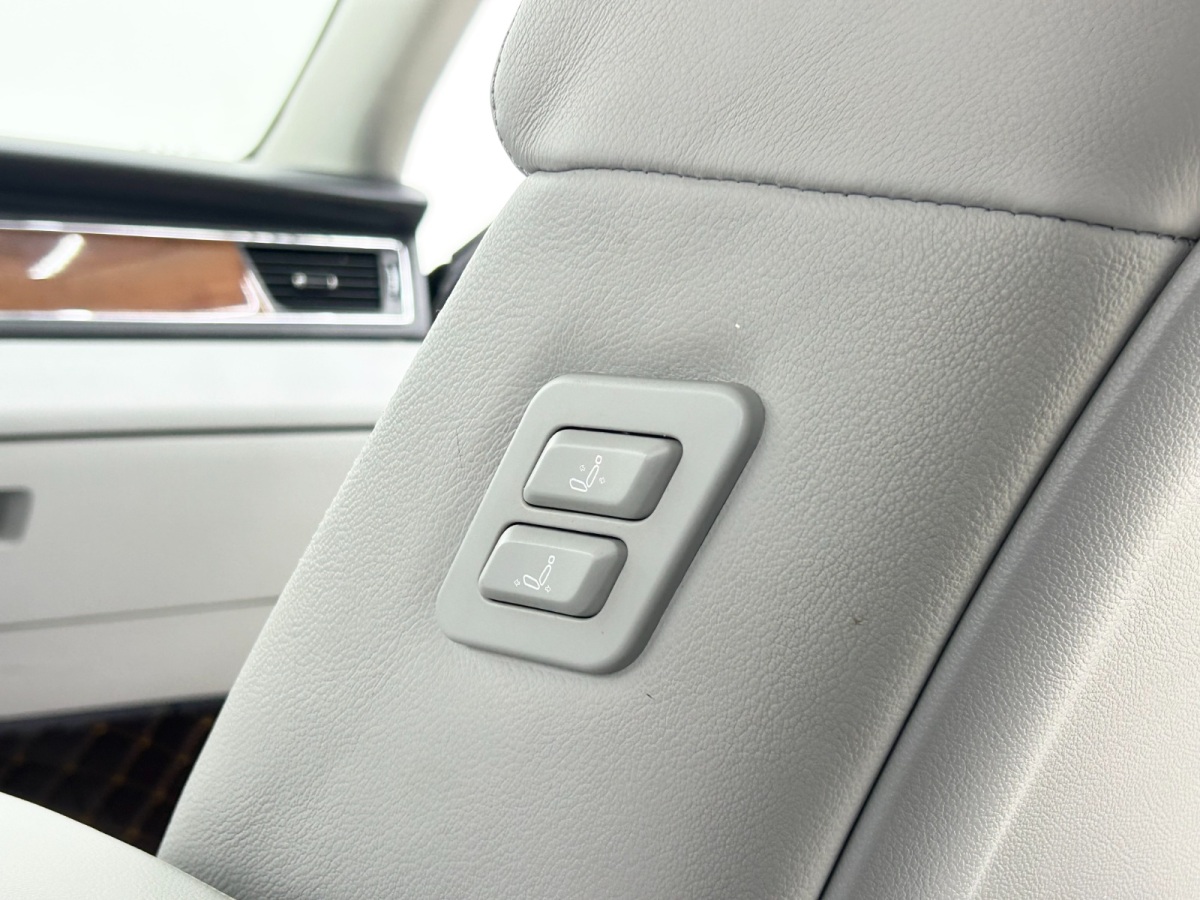 HongQi H7 2013 image de voiture #17