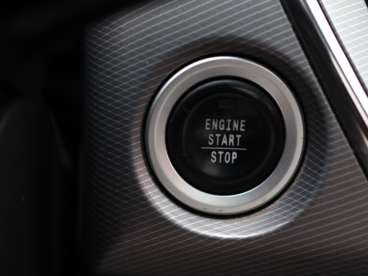 GEELY 2019 #17 GEELY 2019 car image #17