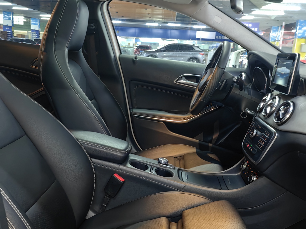 奔驰 奔驰GLA 2016 汽车图片 #17