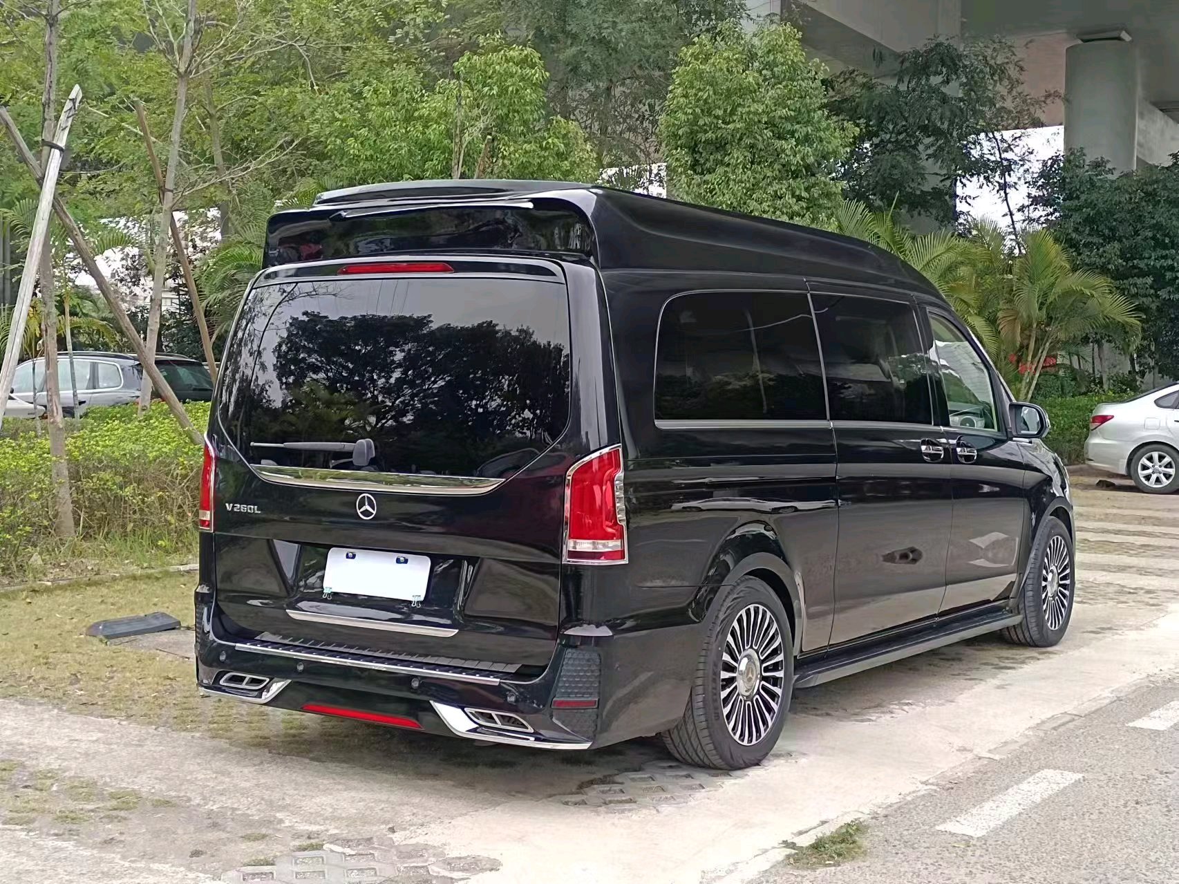 Mercedes-Benz V Class 2020 #17 Mercedes-Benz V Class 2020 car image #17