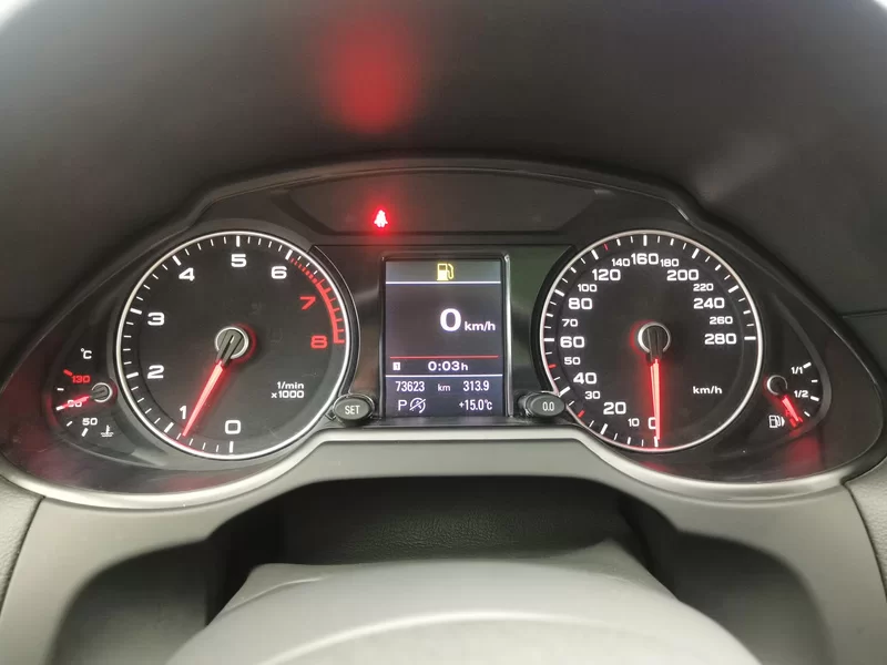 Audi Q5 2018 car image #17