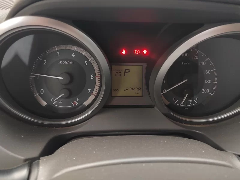 Toyota Prado (Imported) 2016 car image #17