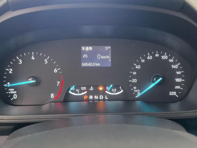 Ford EcoSport 2017 изображение автомобиля #17