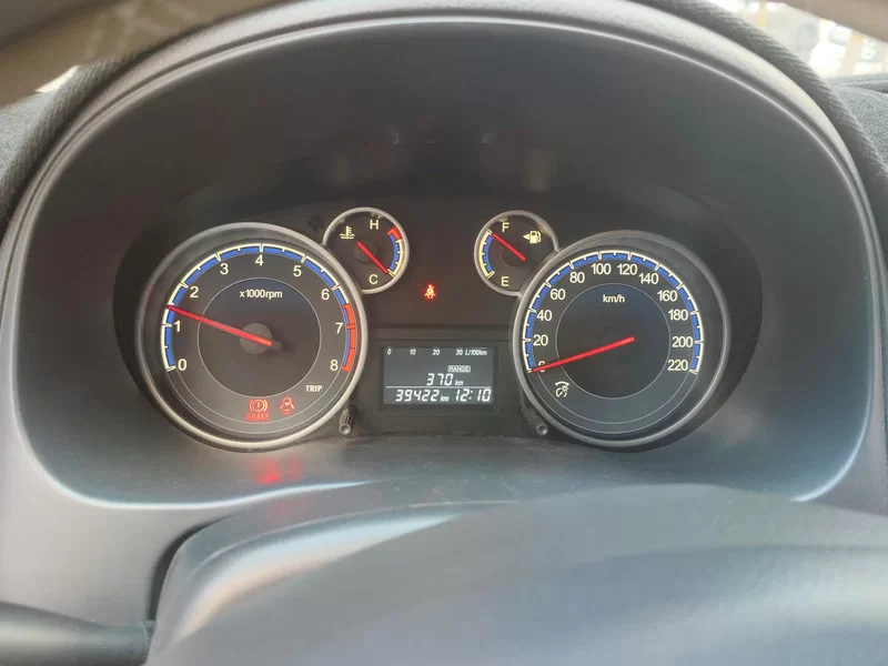 Suzuki SX4 Sedan 2012 image de voiture #17