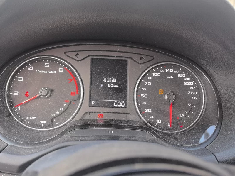 Audi Q2L 2019 car image #17