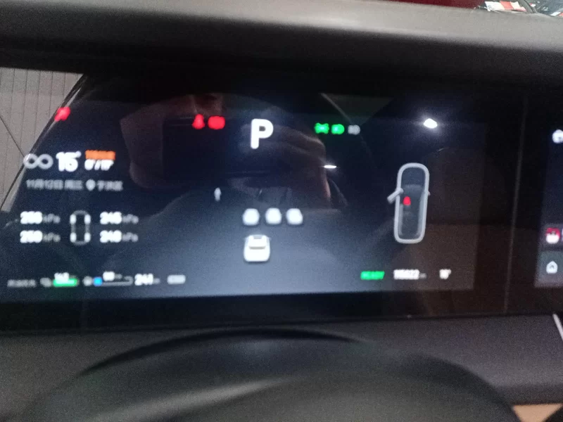 理想汽车 理想ONE 2021 汽车图片 #17