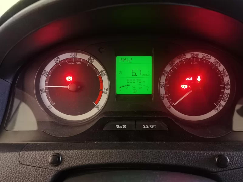 Skoda Rapid 2019 car image #17