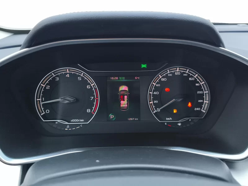 GEELY Coolray 2025 immagine di auto #17