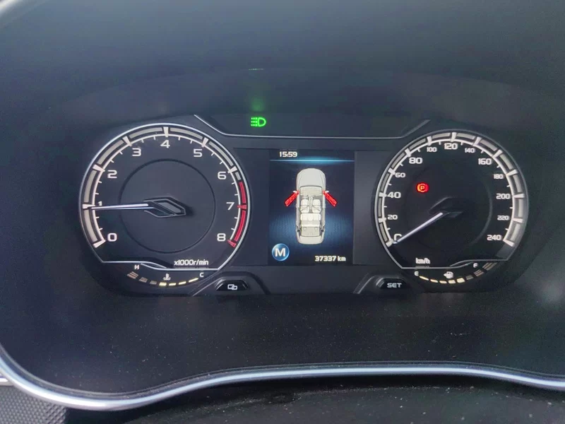 GEELY Binray 2021 car image #17