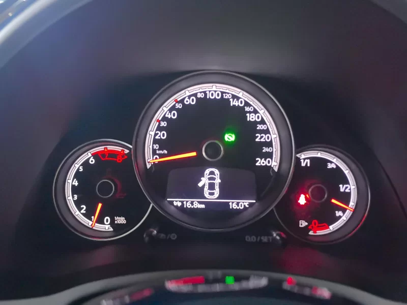 Volkswagen Beetle 2017 immagine di auto #17