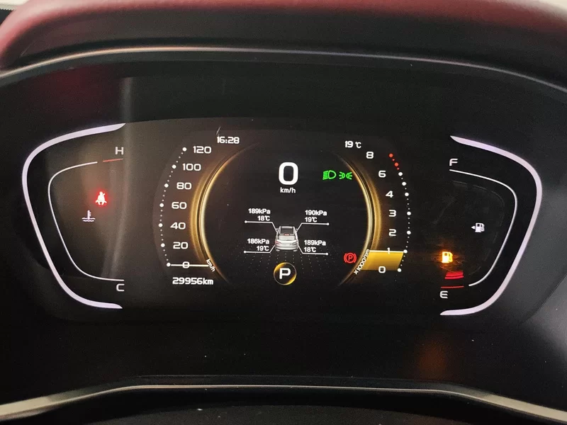 GEELY Coolray 2019 #17 GEELY Coolray 2019 immagine di auto #17