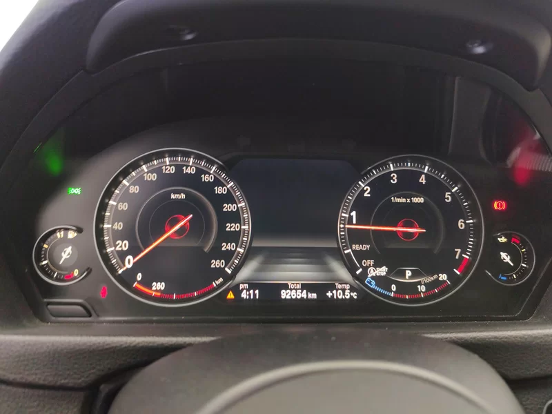 BMW 3 Series GT 2018 immagine di auto #17