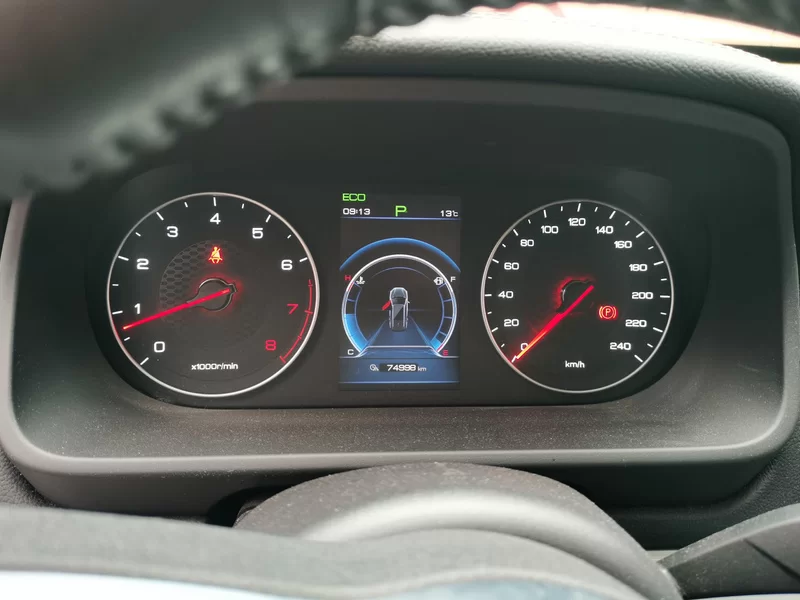 BYD Tang 2018 #17 BYD Tang 2018 car image #17