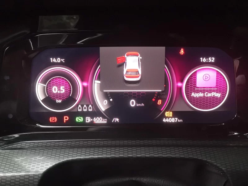 Volkswagen GolfGTI 2023 immagine di auto #17