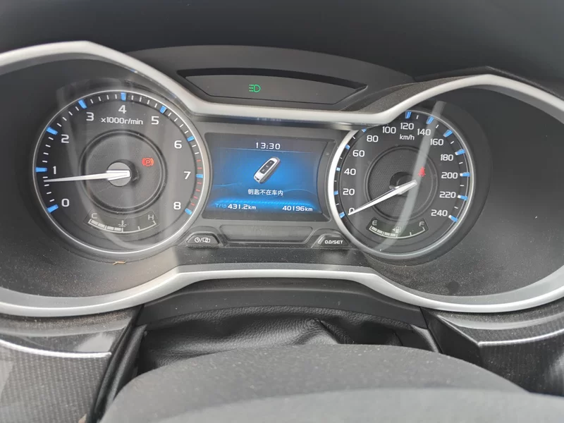 GEELY Emgrand 2017 car image #17