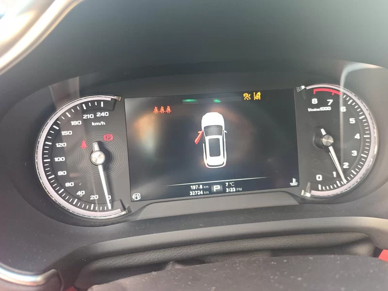 MG HS 2019 car image #17