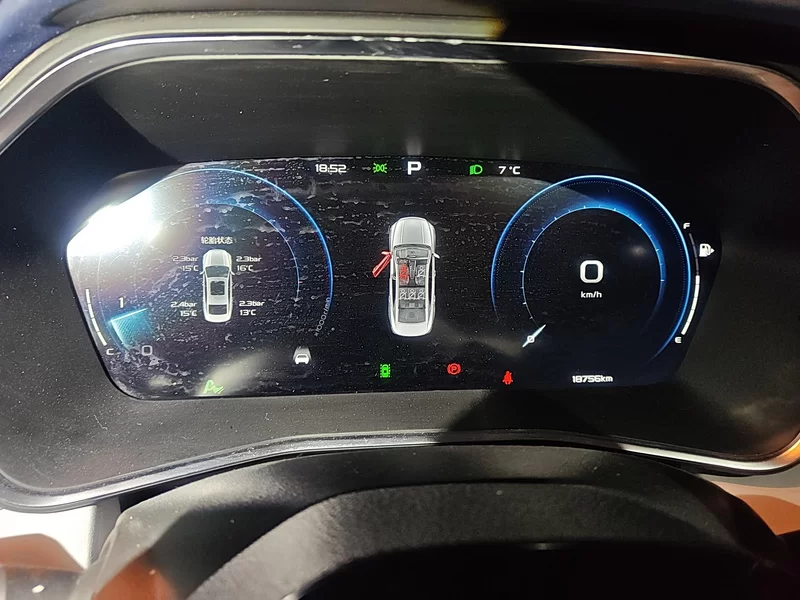 GEELY Preface 2023 car image #17