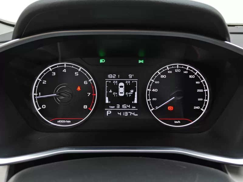 GEELY Coolray 2024 car image #17