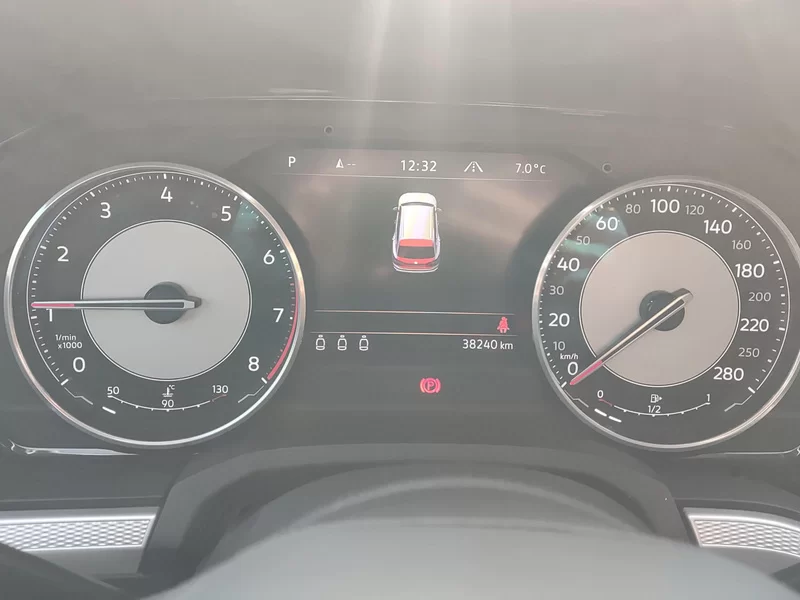 Volkswagen Touareg 2020 car image #17