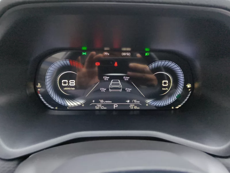 GEELY Emgrand 2024 #17 GEELY Emgrand 2024 car image #17