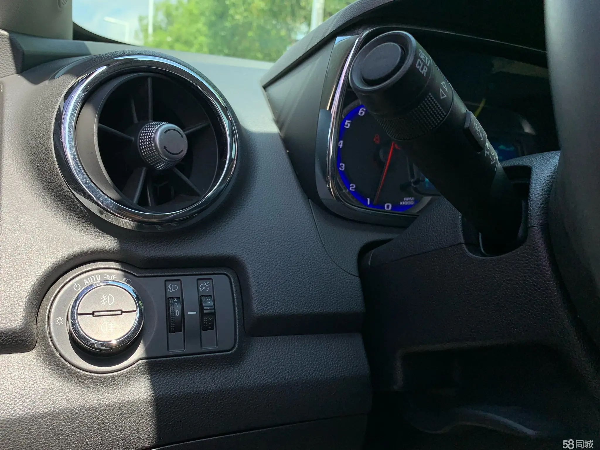 Chevrolet Tracker 2015 #17 Chevrolet Tracker 2015 car image #17