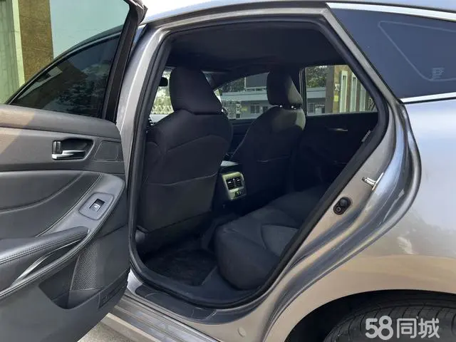 Toyota Avalon 2020 car image #17