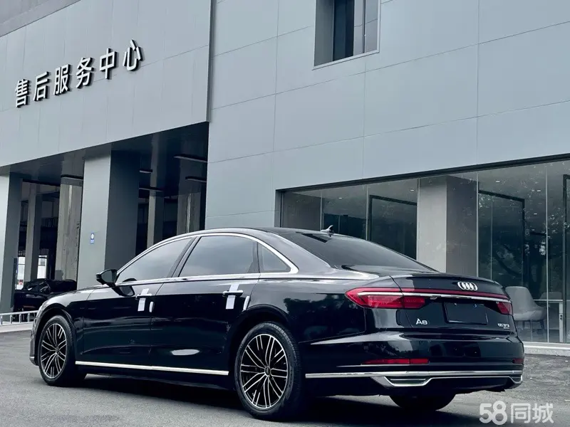 Audi A8 2019 car image #17