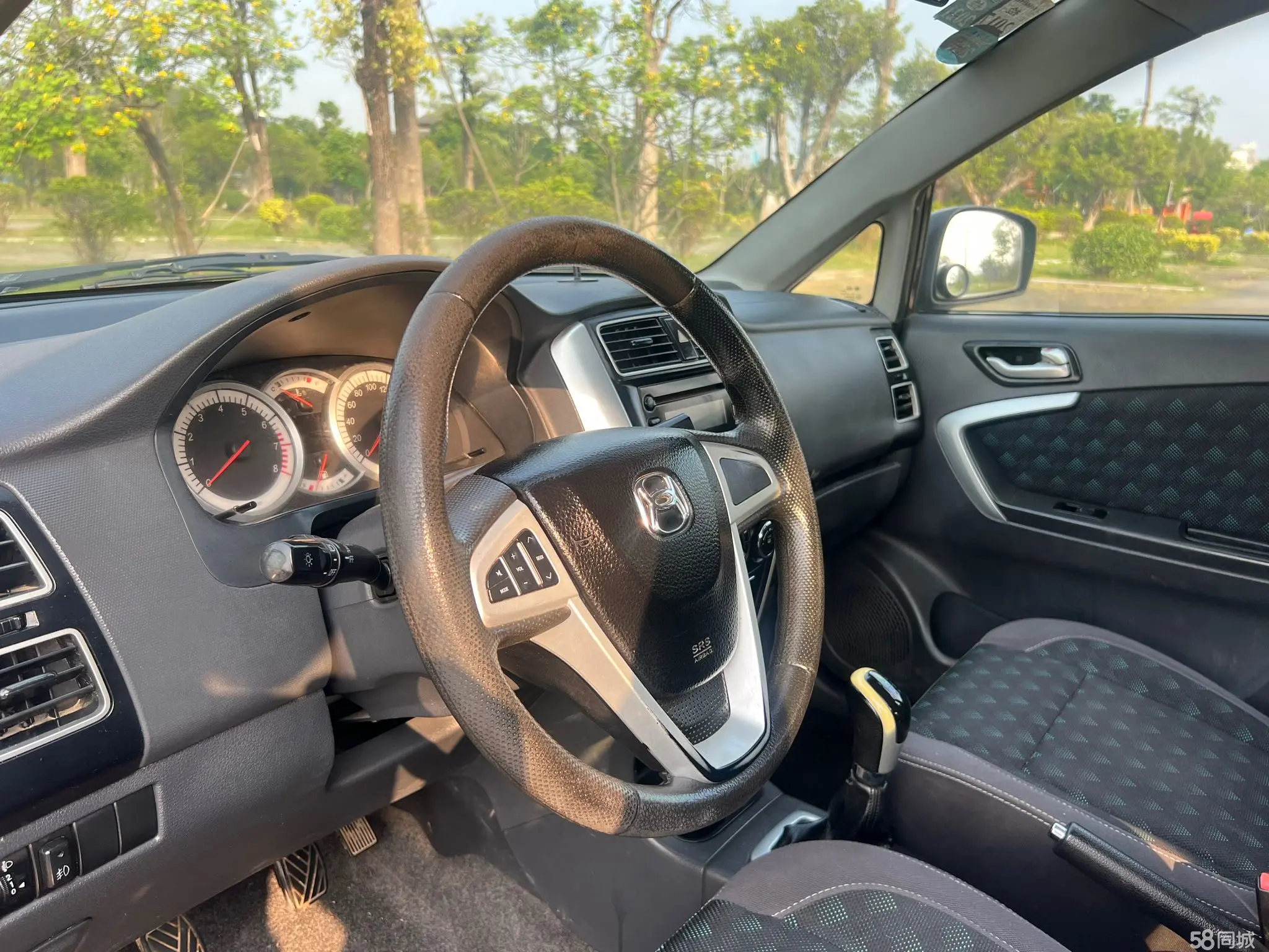 Suzuki Liana A6 2015 immagine di auto #17