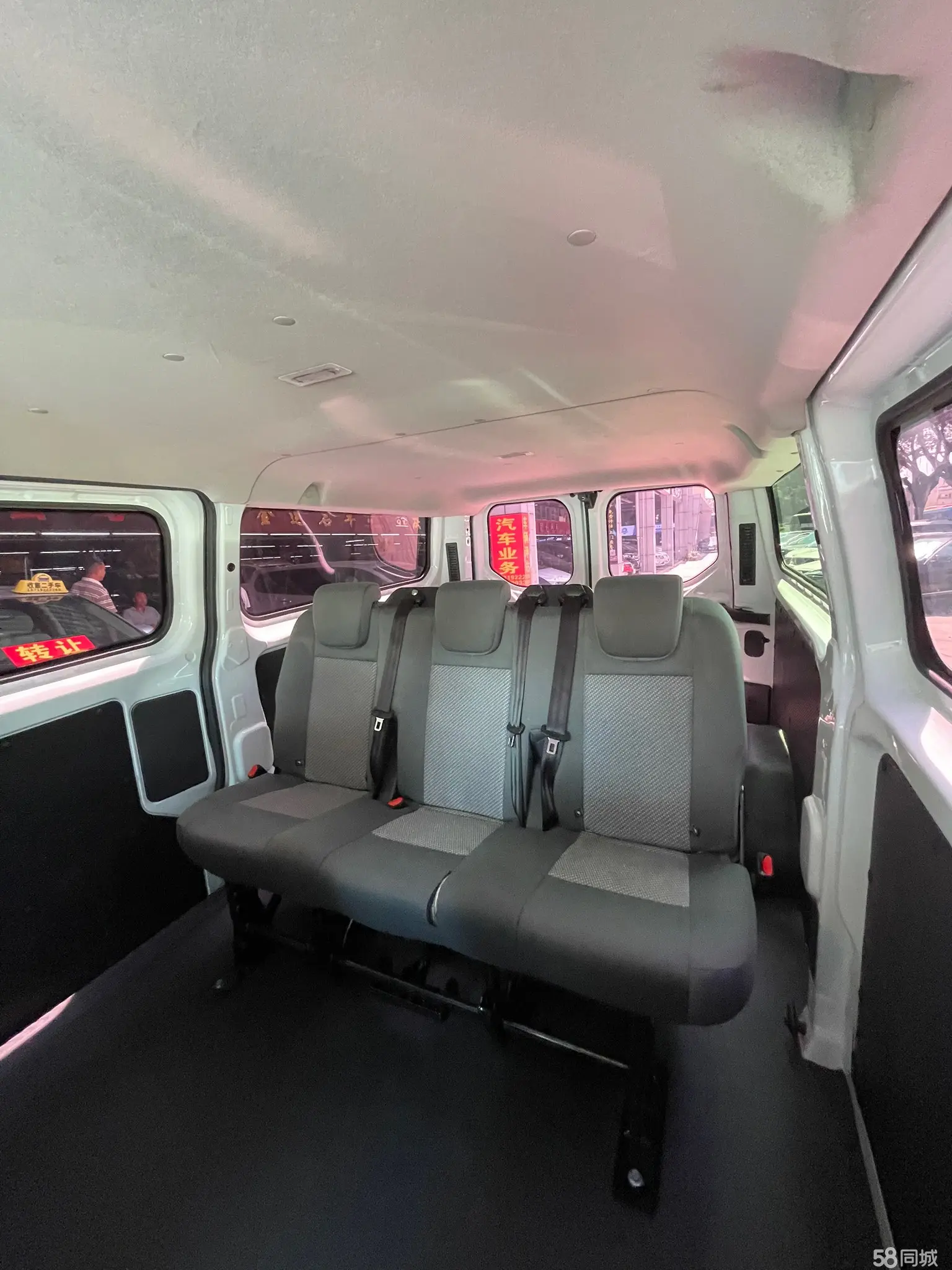 Ford Transit 2022 car image #17