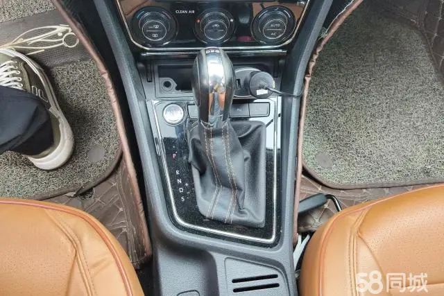 Volkswagen Cross Lavida 2017 immagine di auto #17