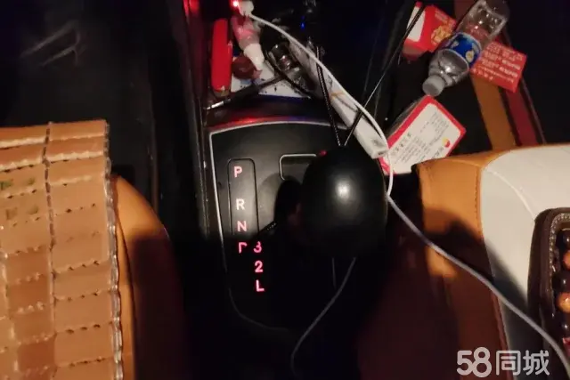 Hyundai Reina Hatchback 2015 imagem de carro #17