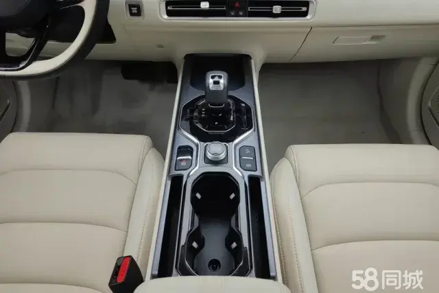 GEELY ICON 2024 car image #17