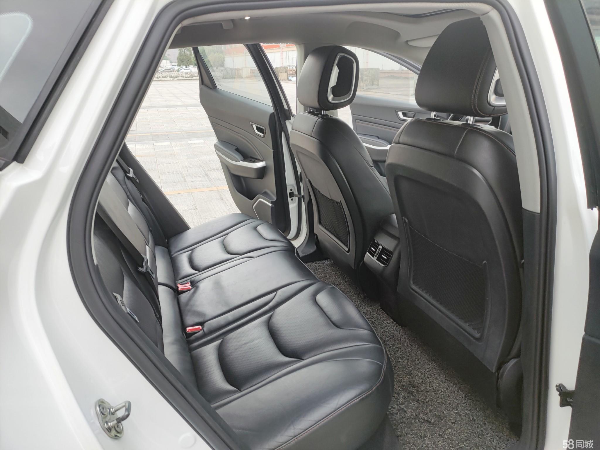 HongQi E-HS3 2019 car image #17