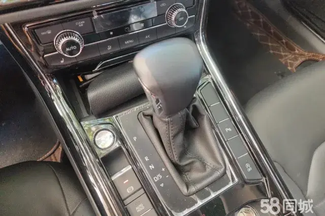 Volkswagen Phideon 2020 immagine di auto #17