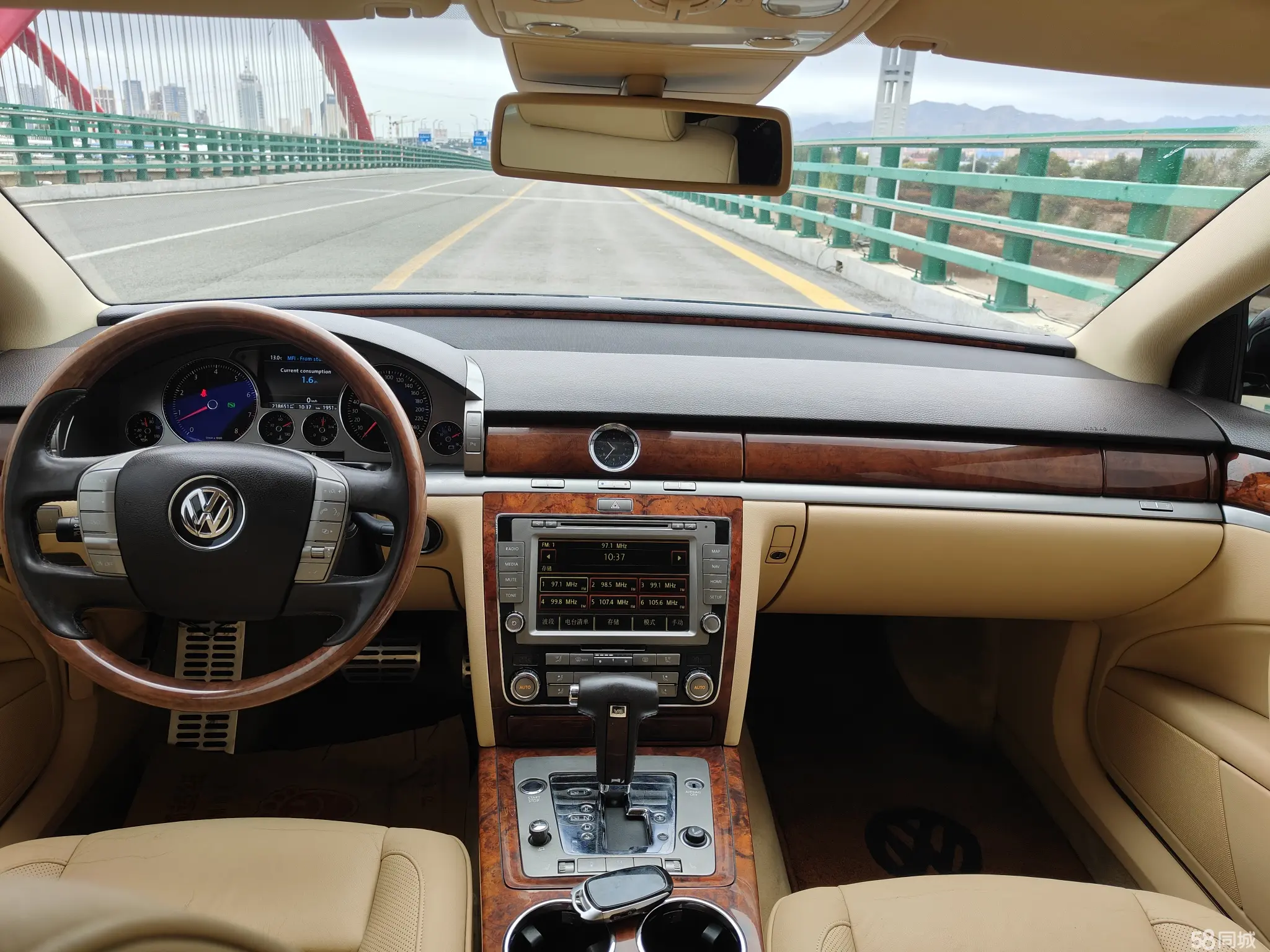 Volkswagen Pheaton 2011 immagine di auto #17