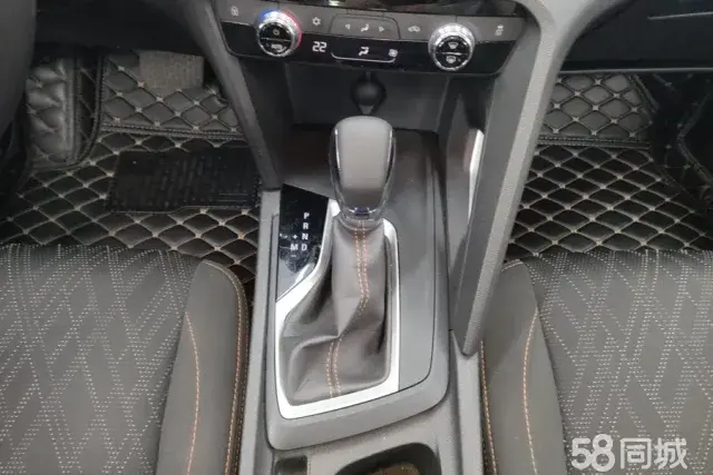 Chevrolet Orlando 2020 car image #17